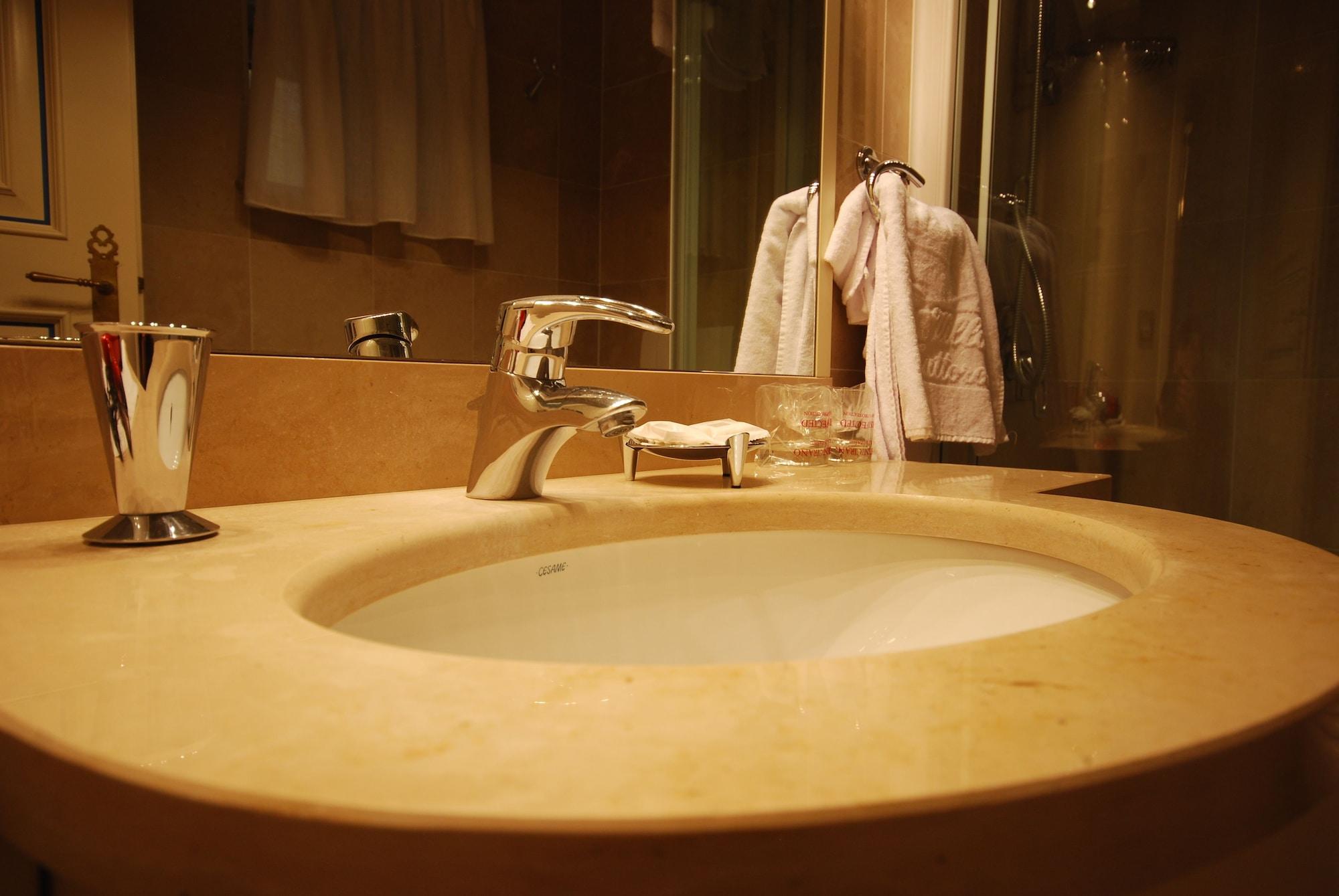 Tuttorotto Bed & Breakfast 4*